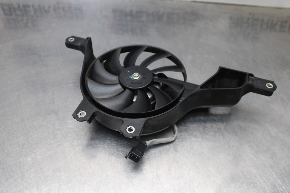 23-26 KAWASAKI NINJA ZX4RR ENGINE RADIATOR COOLING FAN BB898