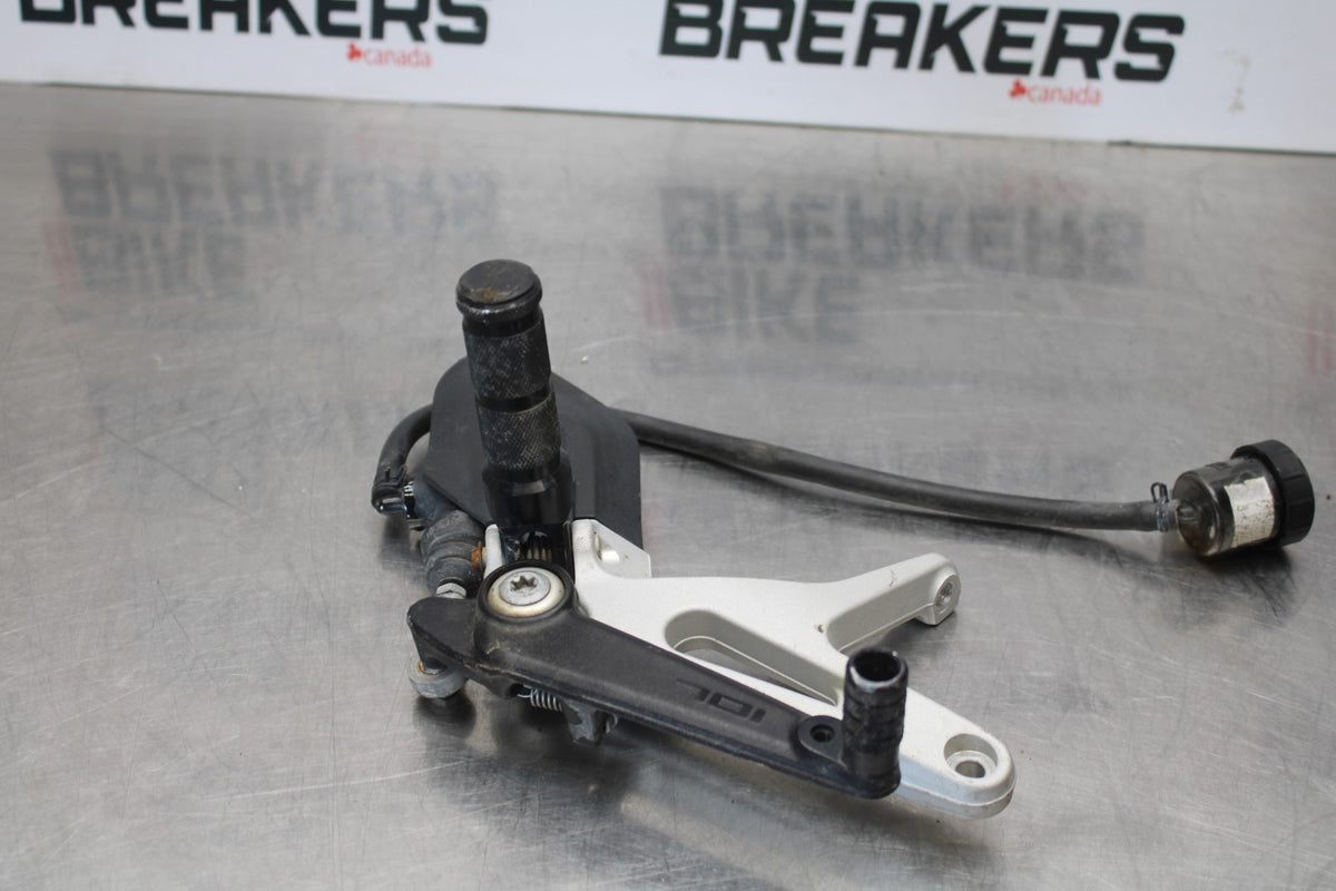 18-22 HUSQVARNA VITPILEN 701 RIGHT REARSET REAR SET DRIVER FOOT PEG REST BB198