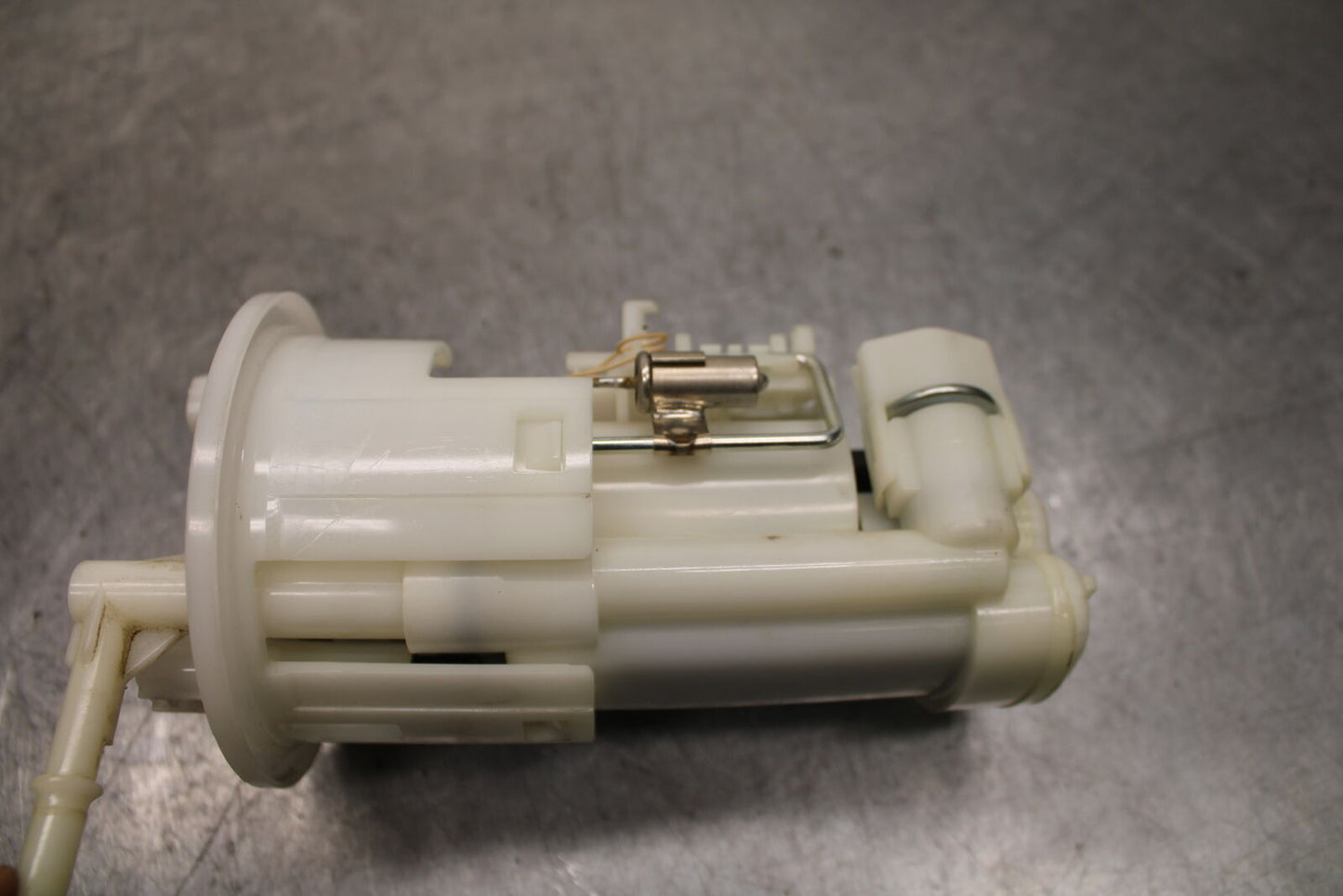 09-14 YAMAHA YZF R1 FUEL PUMP GAS PETROL SENDER UNIT 14B-13907-20-00 BB118