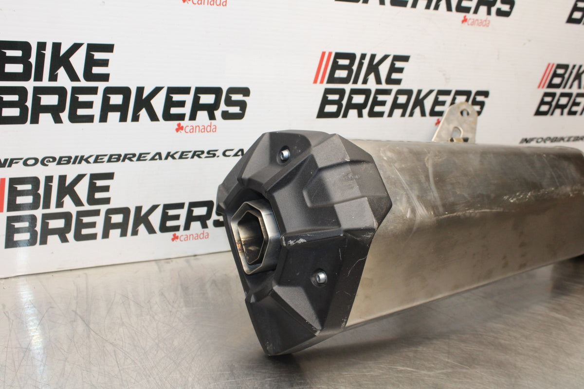 22 KAWASAKI NINJA 1000SX EXHAUST PIPE MUFFLER SLIP ON CAN SILENCER BB780