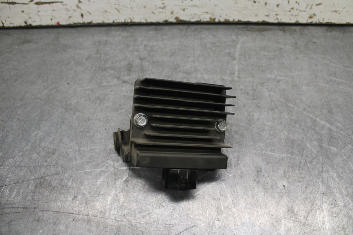 18-24 KAWASAKI NINJA 650 RECTIFIER VOLTAGE REGULATOR BB725