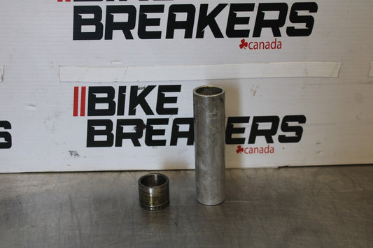 05 YAMAHA YZF R6 REAR SPACER BACK WHEEL RIM PIVOT SPACER BB894
