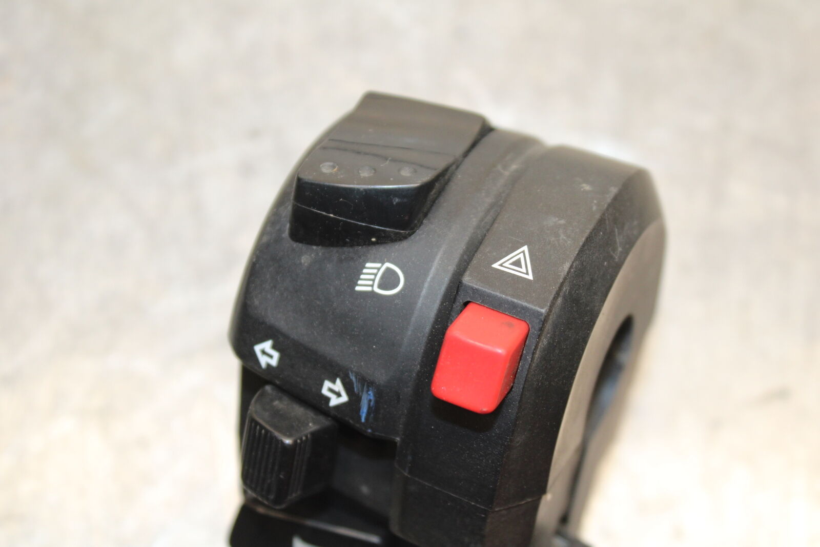 06-07 SUZUKI GSXR750 LEFT CLIP ON HANDLE HORN SIGNALS SWITCH SWITCHES BB670