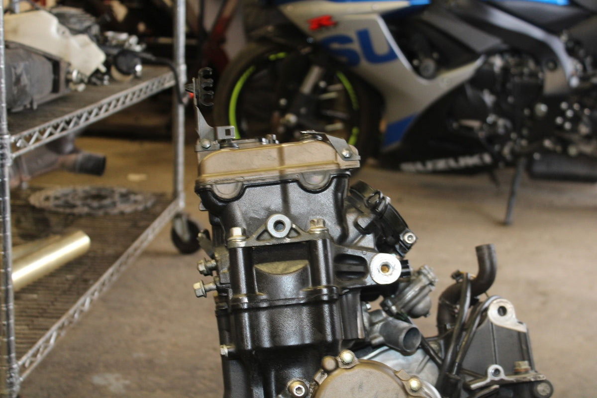 04-05 KAWASAKI NINJA ZX10R ENGINE MOTOR BB931