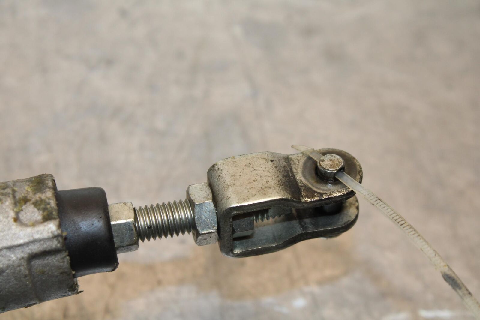 06-07 SUZUKI GSXR 600 REAR BACK BRAKE MASTER CYLINDER W RESERVOIR BB104