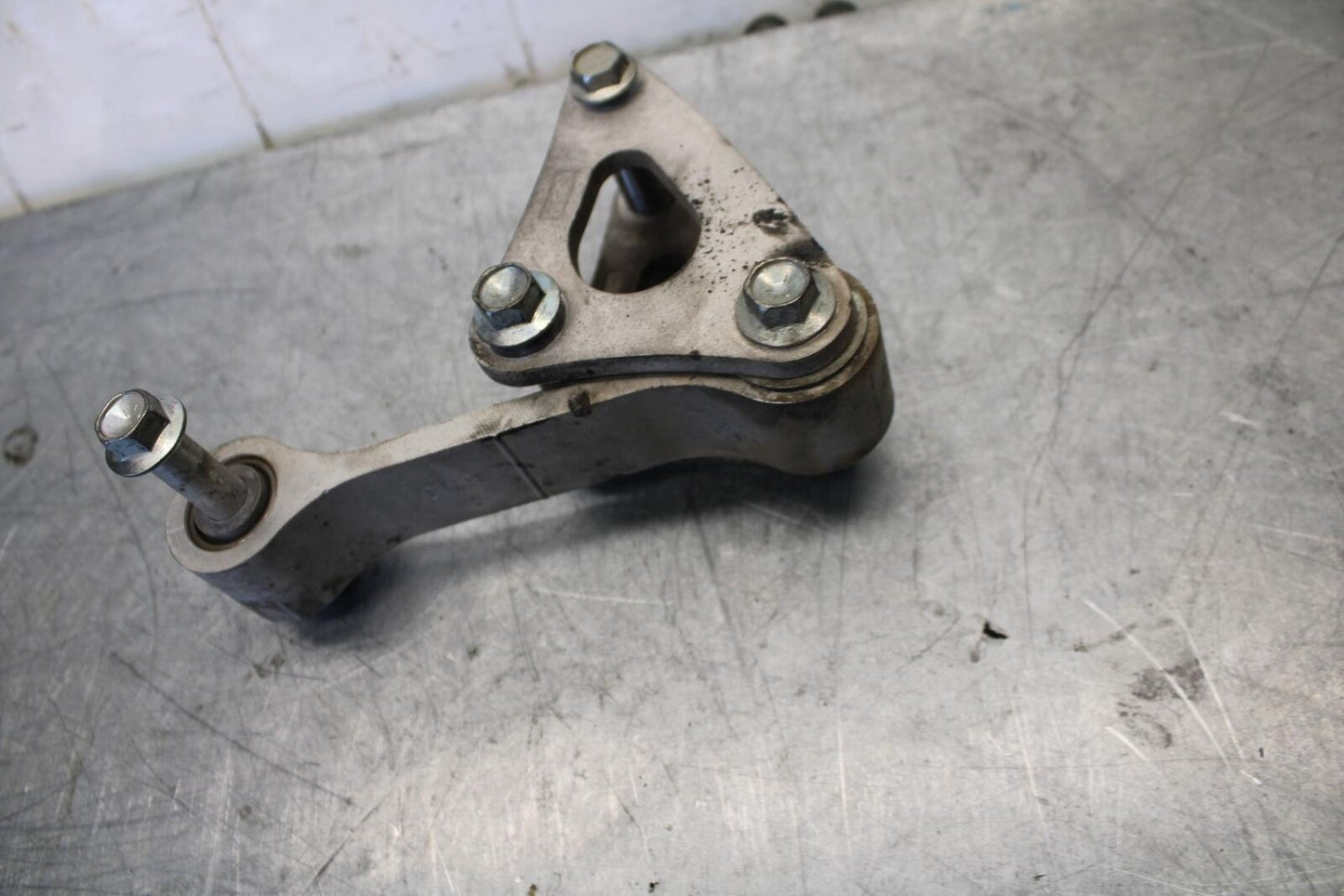 15-21 SUZUKI GSXR600 REAR DOGBONE SHOCK LINKAGE LINK BB437 #B