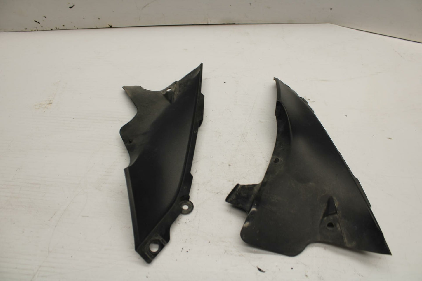 06 YAMAHA YZF R1 RIGHT LEFT FRONT DUCT COVERS PANELS COWLS BB282