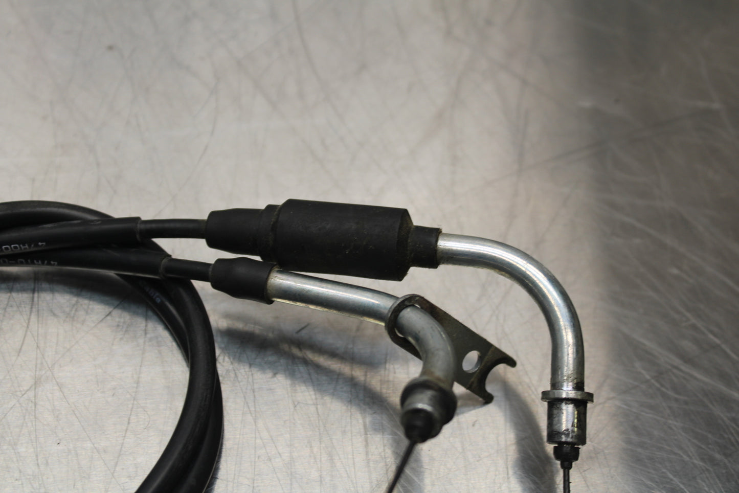 11 SUZUKI GSXR1000 THROTTLE CABLES LINES BB142