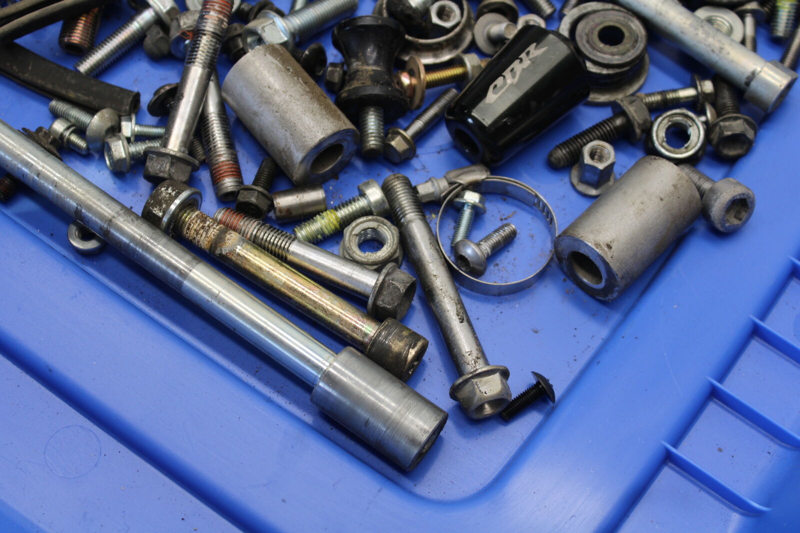 05-06 HONDA CBR600RR BOLTS HARDWARE BB655
