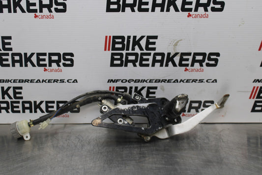 96 KAWASAKI NINJA 500 EX500A RIGHT REARSET REAR SET FOOT PEG REST STOP BB768