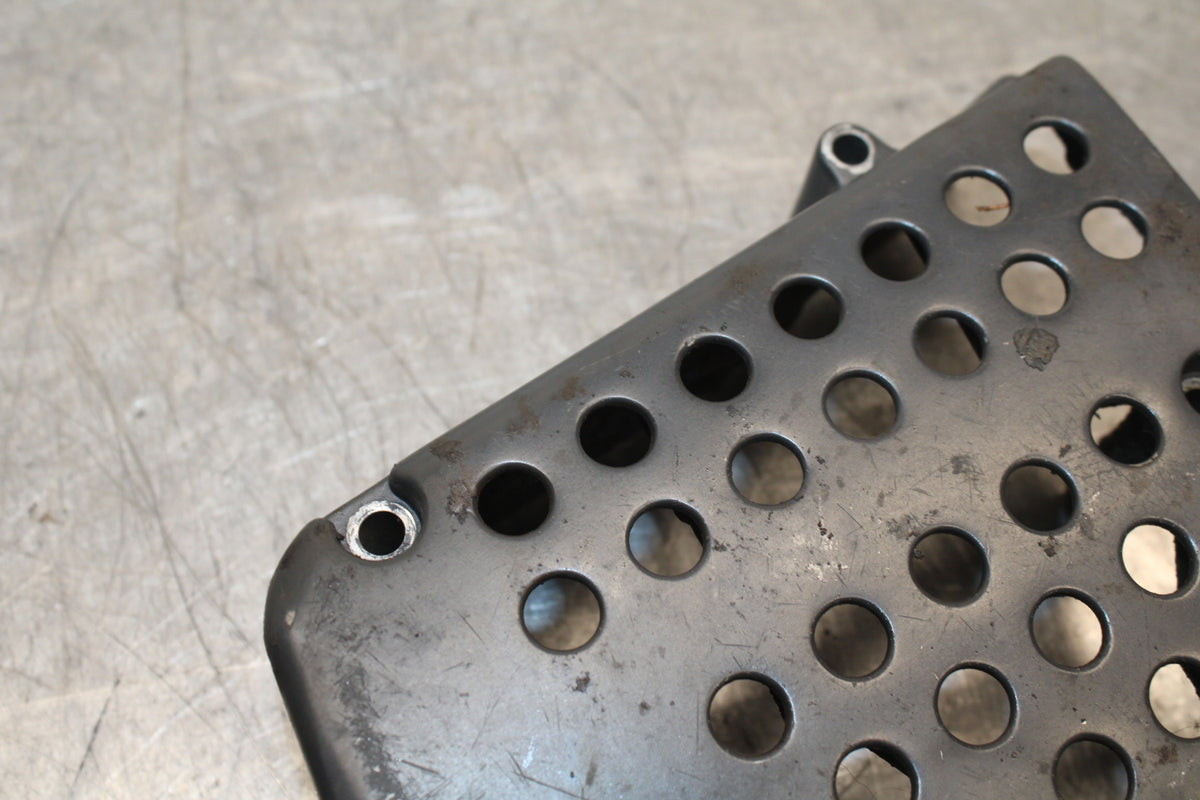 93 SUZUKI GSXR750W ENGINE SPROCKET COVER  BB112
