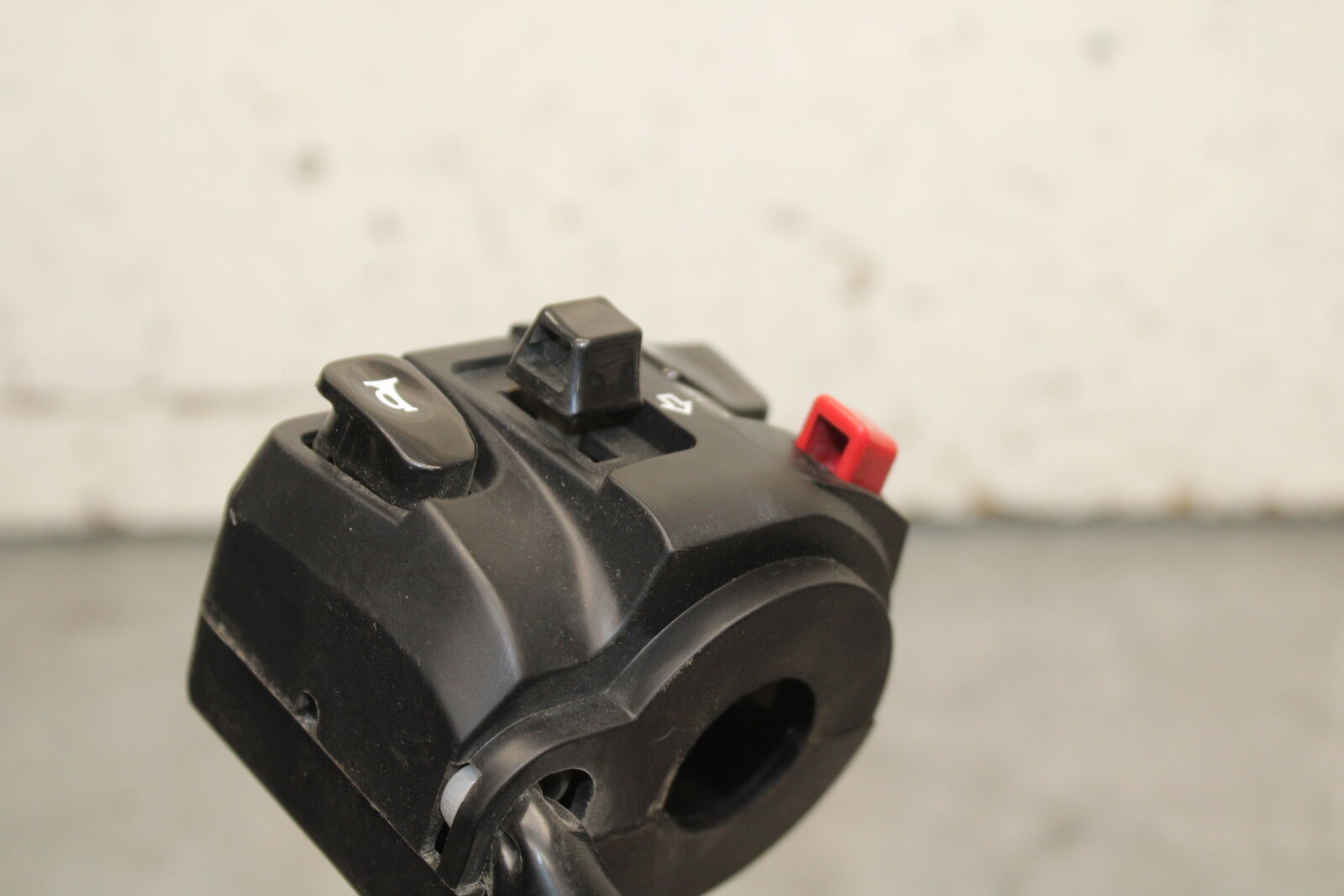18-24 KAWASAKI NINJA 650 LEFT CLIP ON HANDLE HORN SIGNALS SWITCH SWITCHES BB725