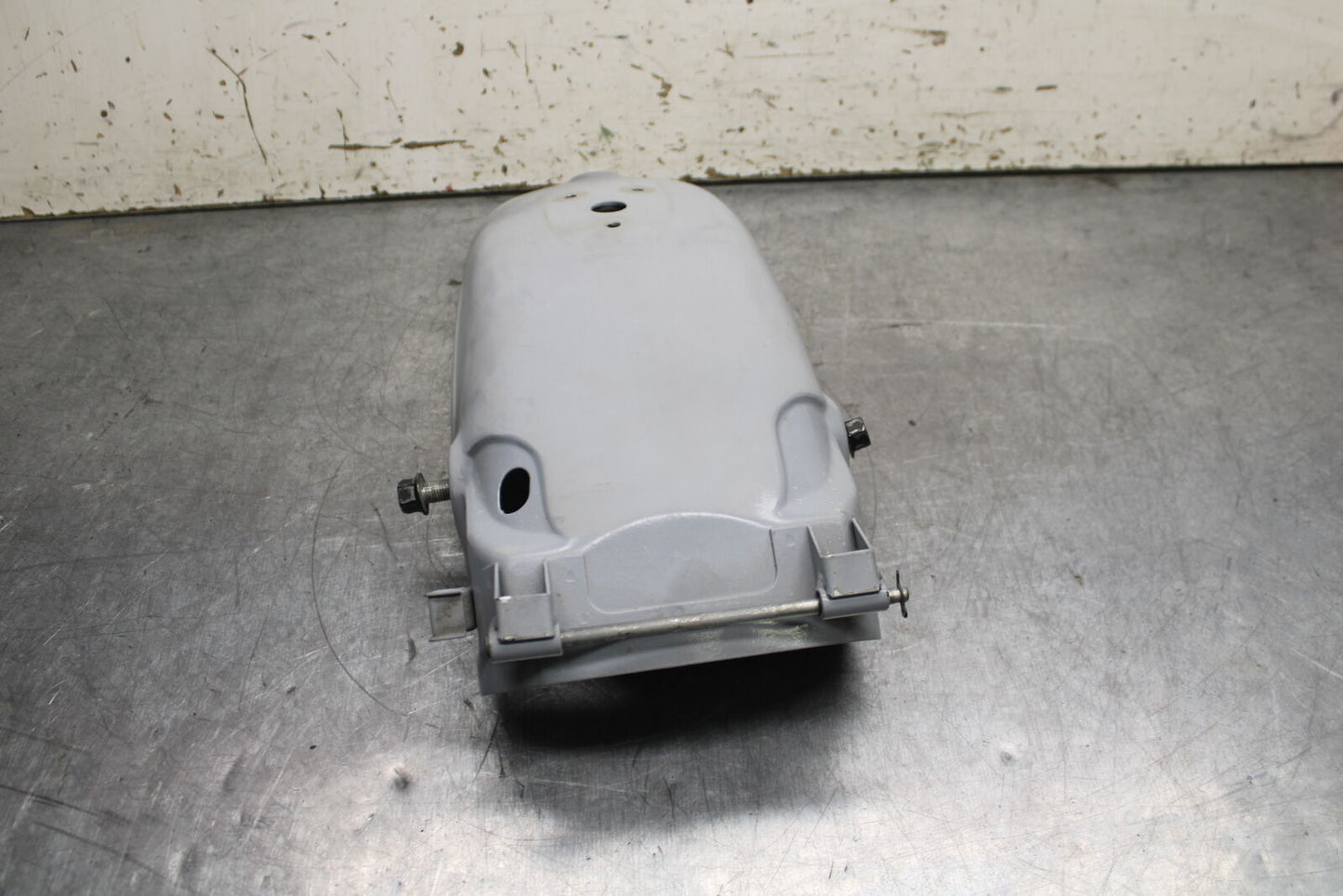 78-81 YAMAHA XS1100 REAR BACK FENDER MUD GUARD BB107