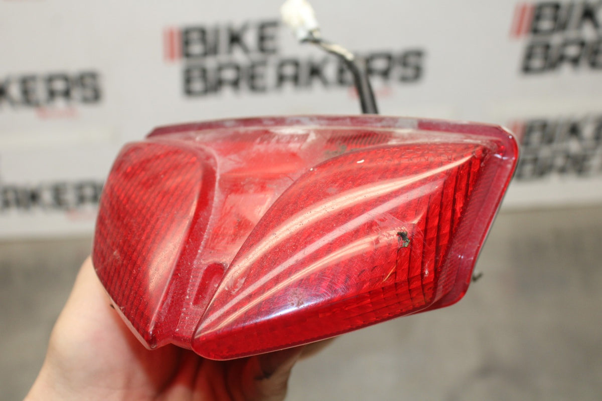 11-26 SUZUKI GSXR750 REAR TAIL TAILLIGHT BACK BRAKE LIGHT BB900