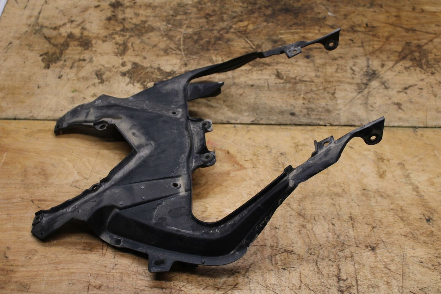 19-20 KAWASAKI NINJA ZX6R CENTER REAR BACK TAIL FAIRING COVER TRIM COWL BB338