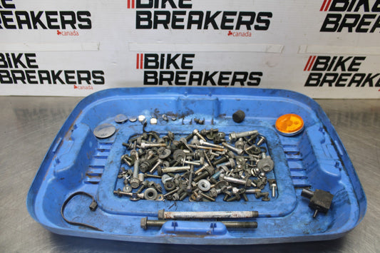 05-09 SUZUKI BOULEVARD C90 MOUNTING BOLTS HARDWARE SCREWS BB918