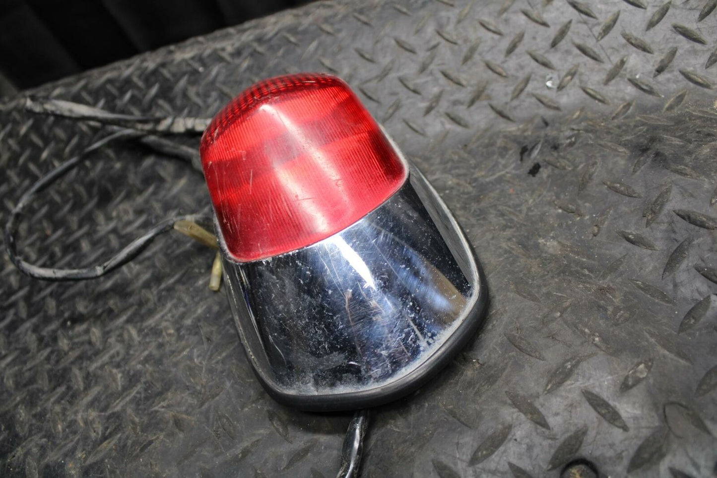 03-05 HONDA SHADOW CLASSIC 750 TAILLIGHT REAR TAIL BRAKE LIGHT BB229