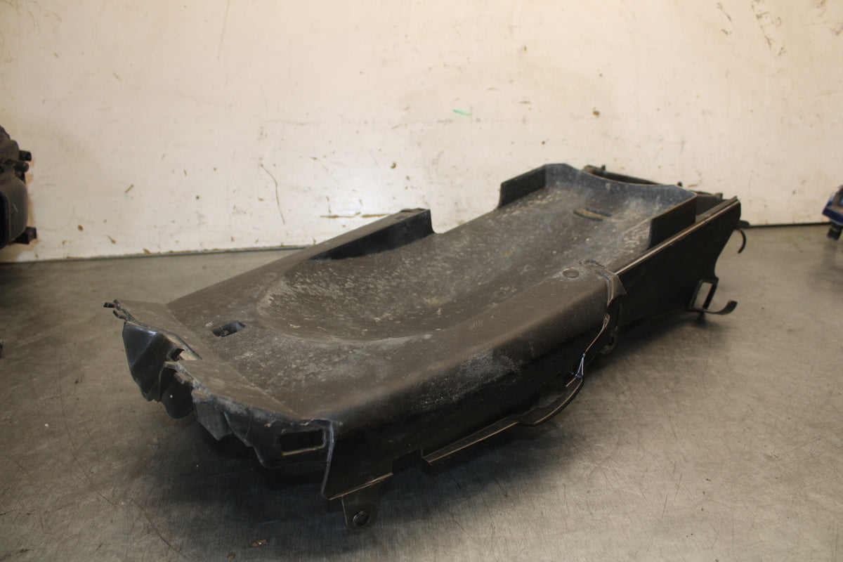 13-15 HONDA CBR500R REAR TAIL UNDERTAIL BATTERY TRAY PLASTIC 80105-MGZ-J00 BB704