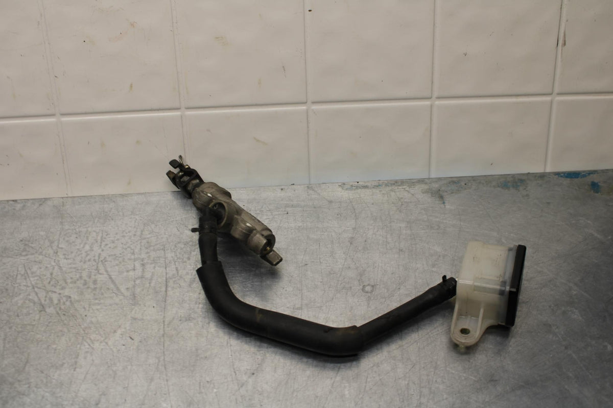 2000 Honda Super Hawk VTR1000F REAR BRAKE MASTER CYLINDER W RESERVOIR BB577
