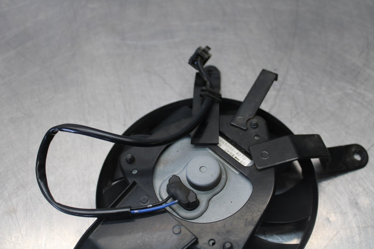08 KAWASAKI NINJA ZX10R ENGINE RADIATOR COOLING FAN BB902