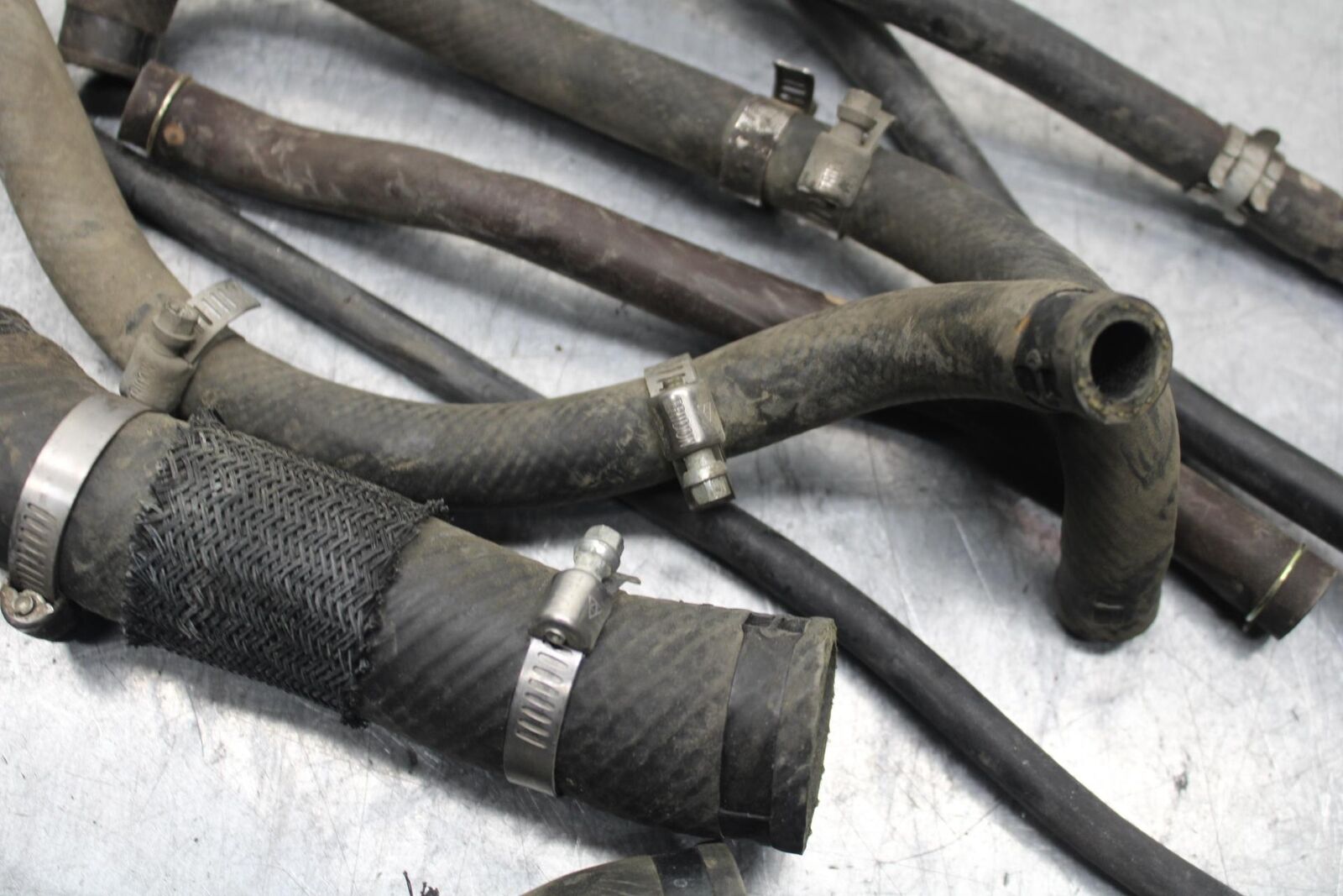 04-05 SUZUKI GSXR750 RADIATOR HOSES ENGINE COOLANT WATER PIPES HOSE KIT SET BB81