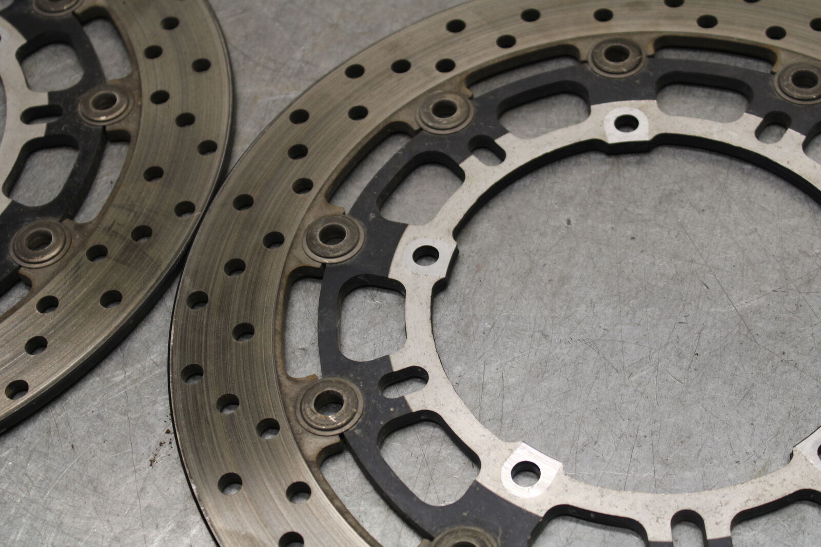 08-16 YAMAHA YZF R6 FRONT LEFT RIGHT BRAKE ROTORS DISCS 13S-2581T-00-00 BB247