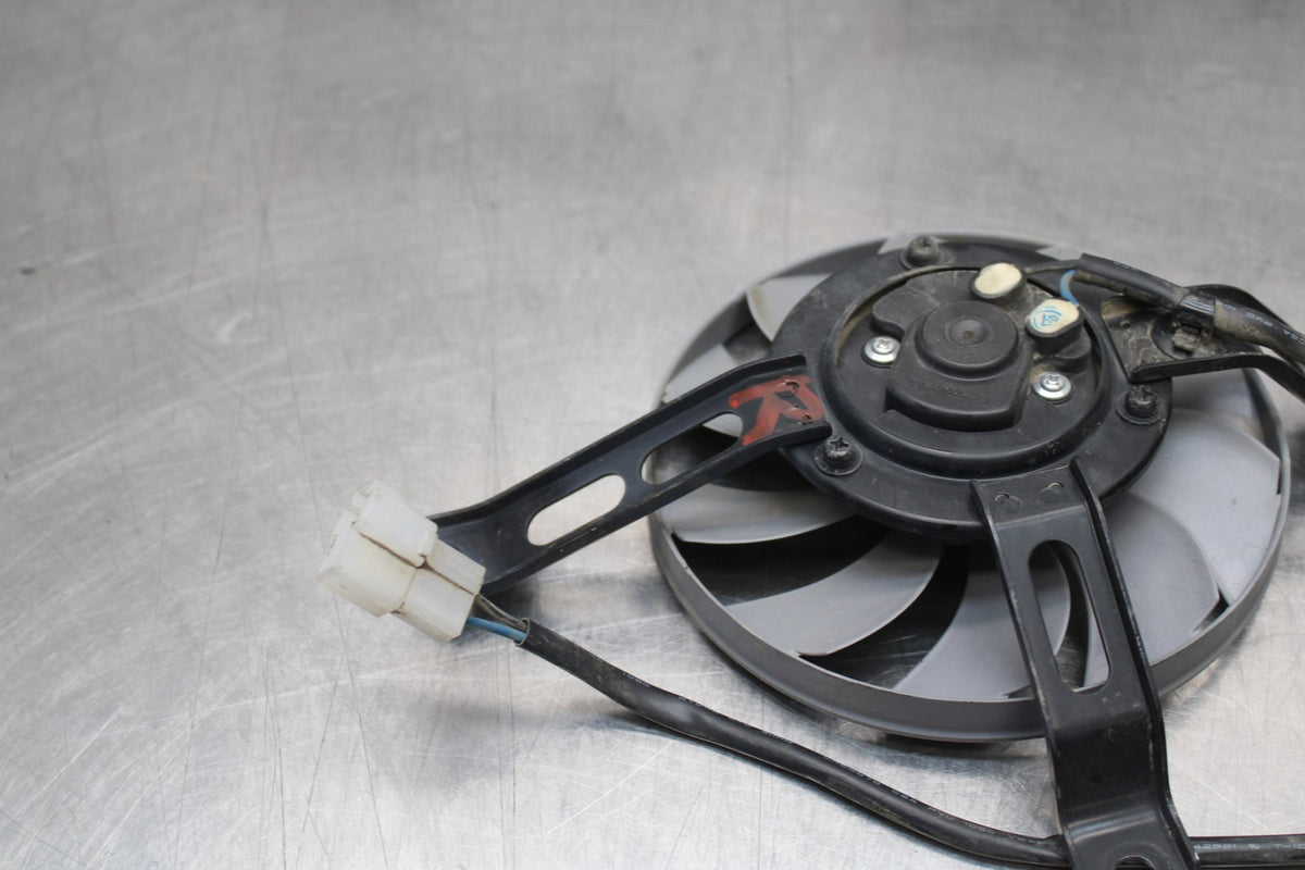 15-17 YAMAHA YZF R1 RIGHT ENGINE RADIATOR COOLING FAN MOTOR BB190