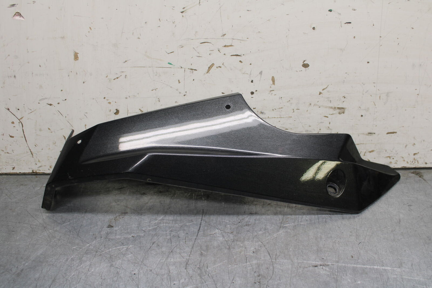 18-23 KAWASAKI NINJA 400 EX400 ABS LEFT LOWER BOTTOM BELLY SIDE FAIRING BB747