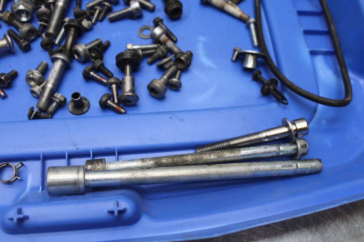 00-01 HONDA CBR929RR MOUNTING BOLTS HARDWARE SCREWS BB925