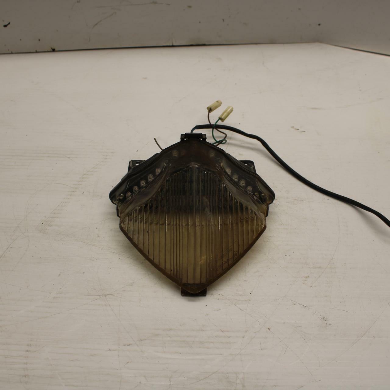 06 YAMAHA YZF R1 REAR TAIL TAILLIGHT BACK BRAKE LIGHT  BB282