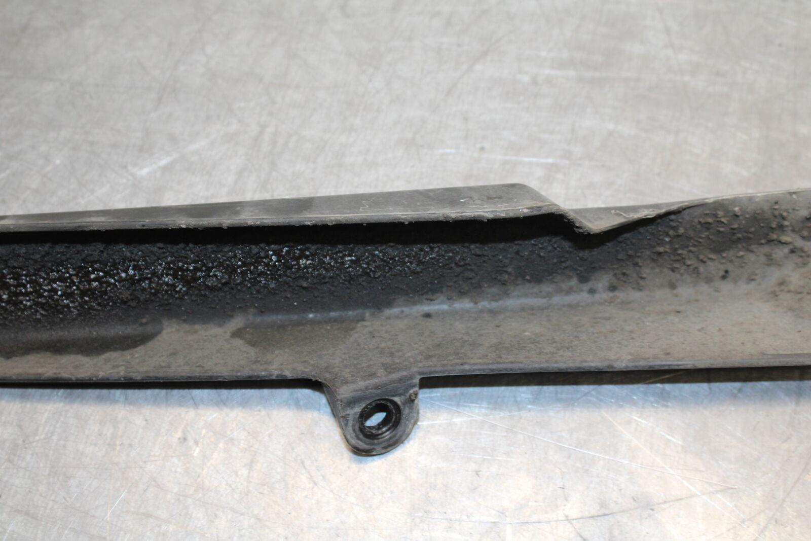 05-06 HONDA CBR600RR REAR BACK DRIVE CHAIN GUARD COVER SHIELD BB727