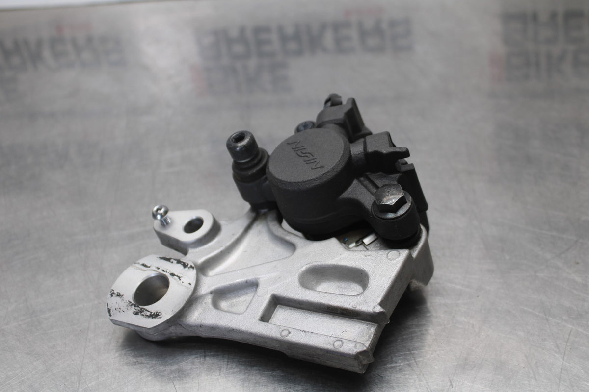 23-24 YAMAHA MT-07 REAR BACK BRAKE CALIPER W MOUNT BRACKET BB194