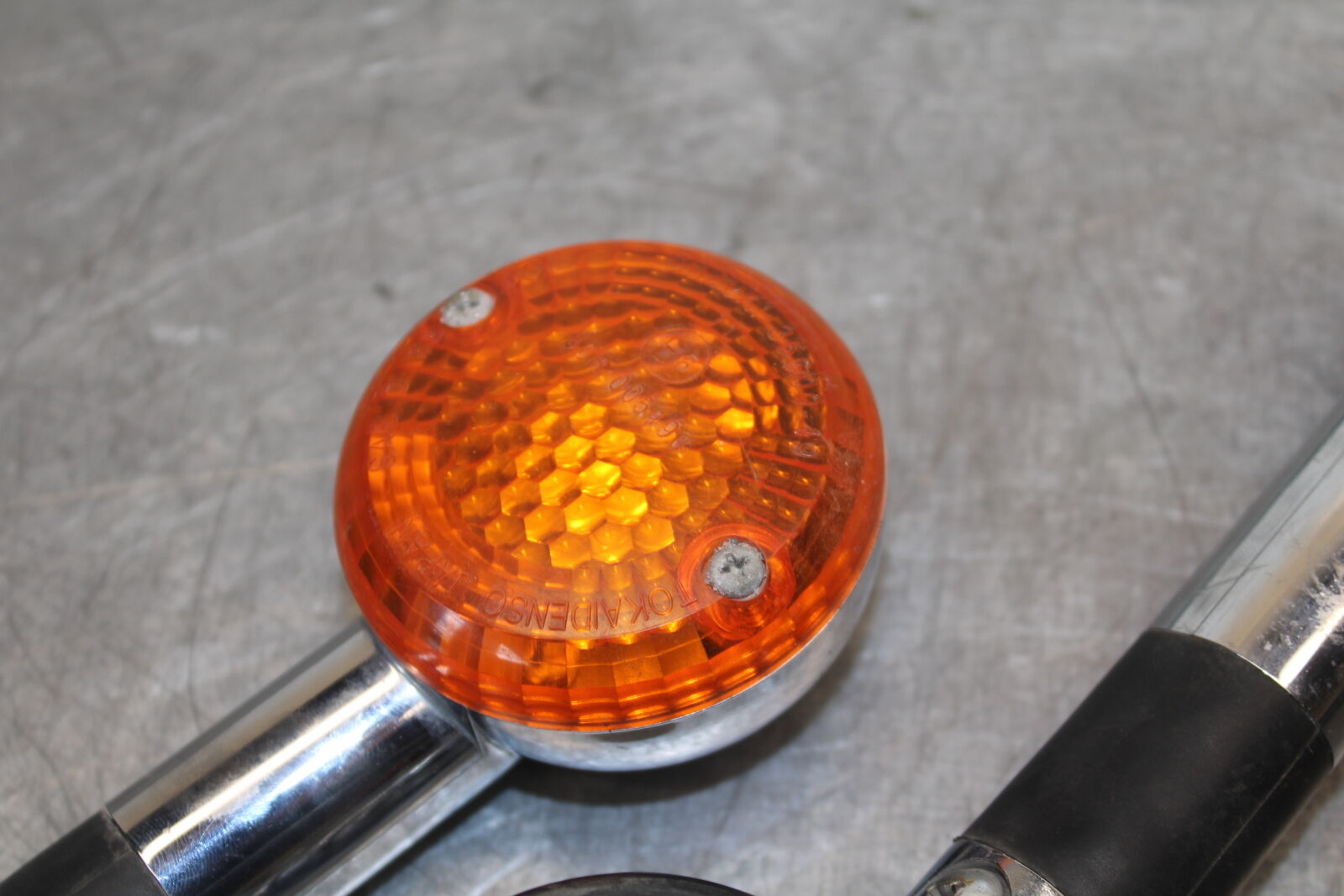 87-03 SUZUKI INTRUDER 1400 VS1400GLP FRONT LEFT RIGHT TURN SIGNALS LIGHT BB702