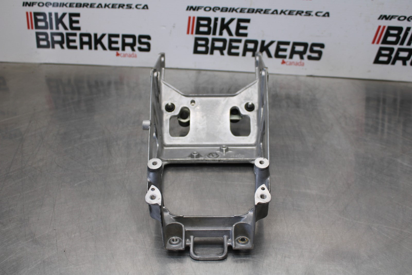 06-07 SUZUKI GSXR 600 REAR BACK TAIL SUBFRAME SUB FRAME BB178