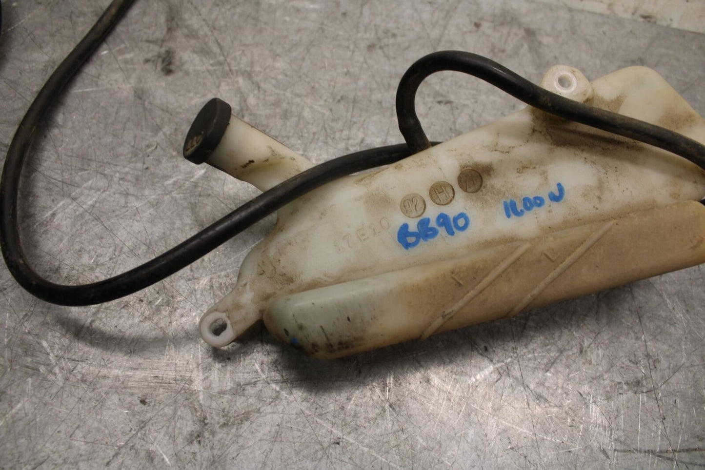 1993 Suzuki GSXR1100W COOLANT WATER TANK RESERVOIR BOTTLE BB46