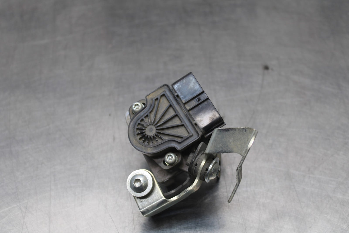 24-25 SUZUKI GSXR1000 THROTTLE CABLE FLY BY WIRE SESNOR BB767