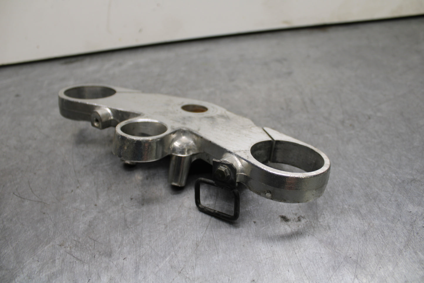 93-94 KAWASAKI NINJA ZX7R FORKS UPPER TRIPLE TREE CLAMP BB122