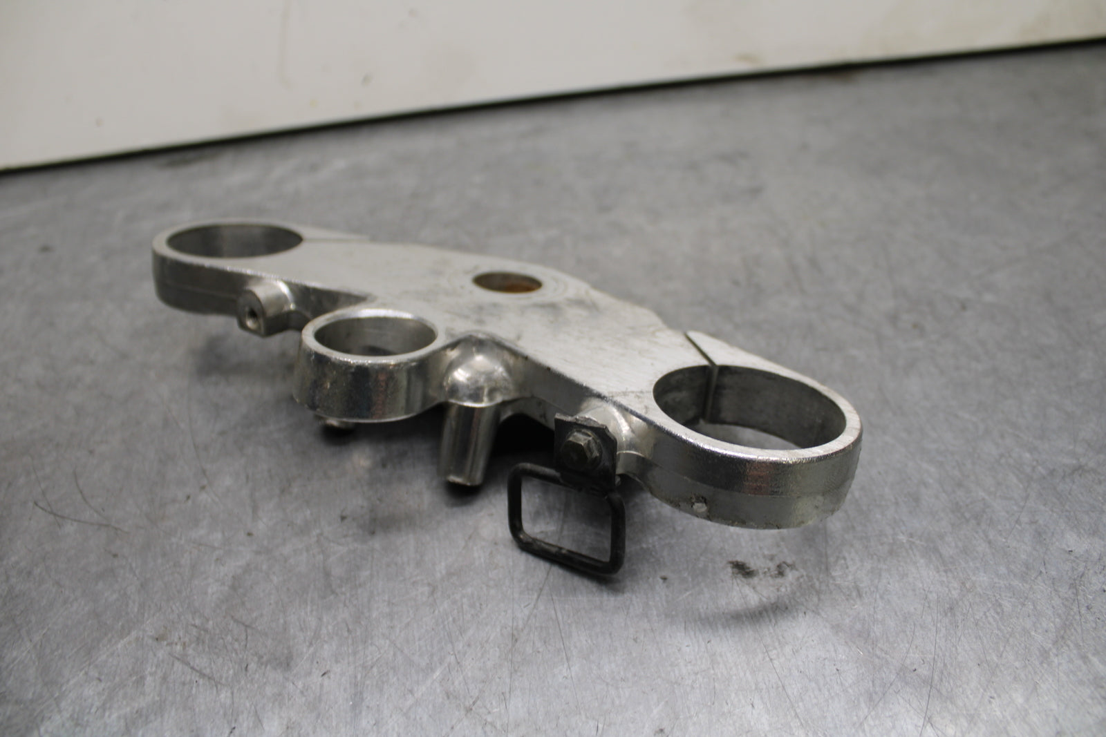 93-94 KAWASAKI NINJA ZX7R FORKS UPPER TRIPLE TREE CLAMP BB122