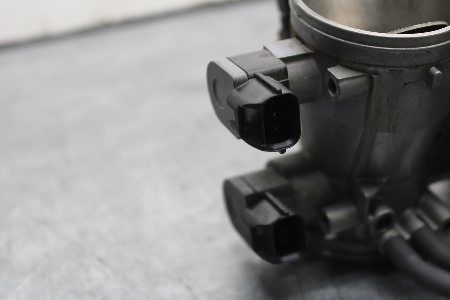 13-18 KAWASAKI NINJA ZX6R MAIN FUEL INJECTORS / THROTTLE BODIES 16163-0772 BB666