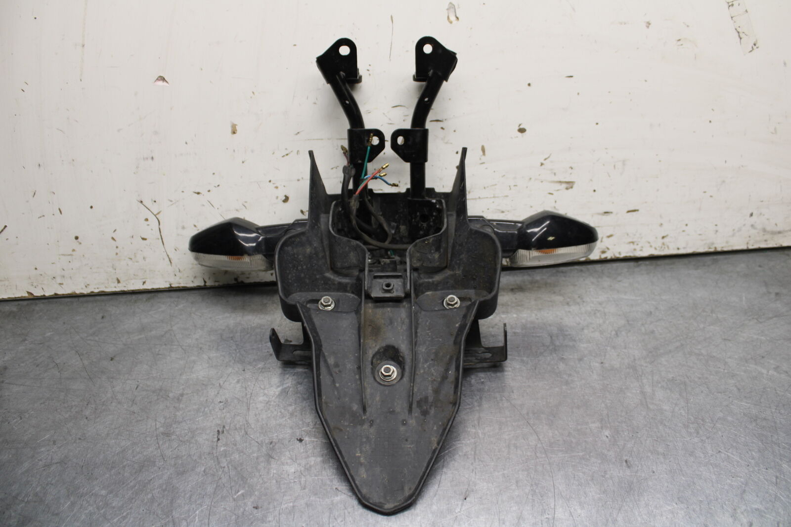 15-16 HONDA CB300F REAR BACK FENDER MUD GUARD BB740