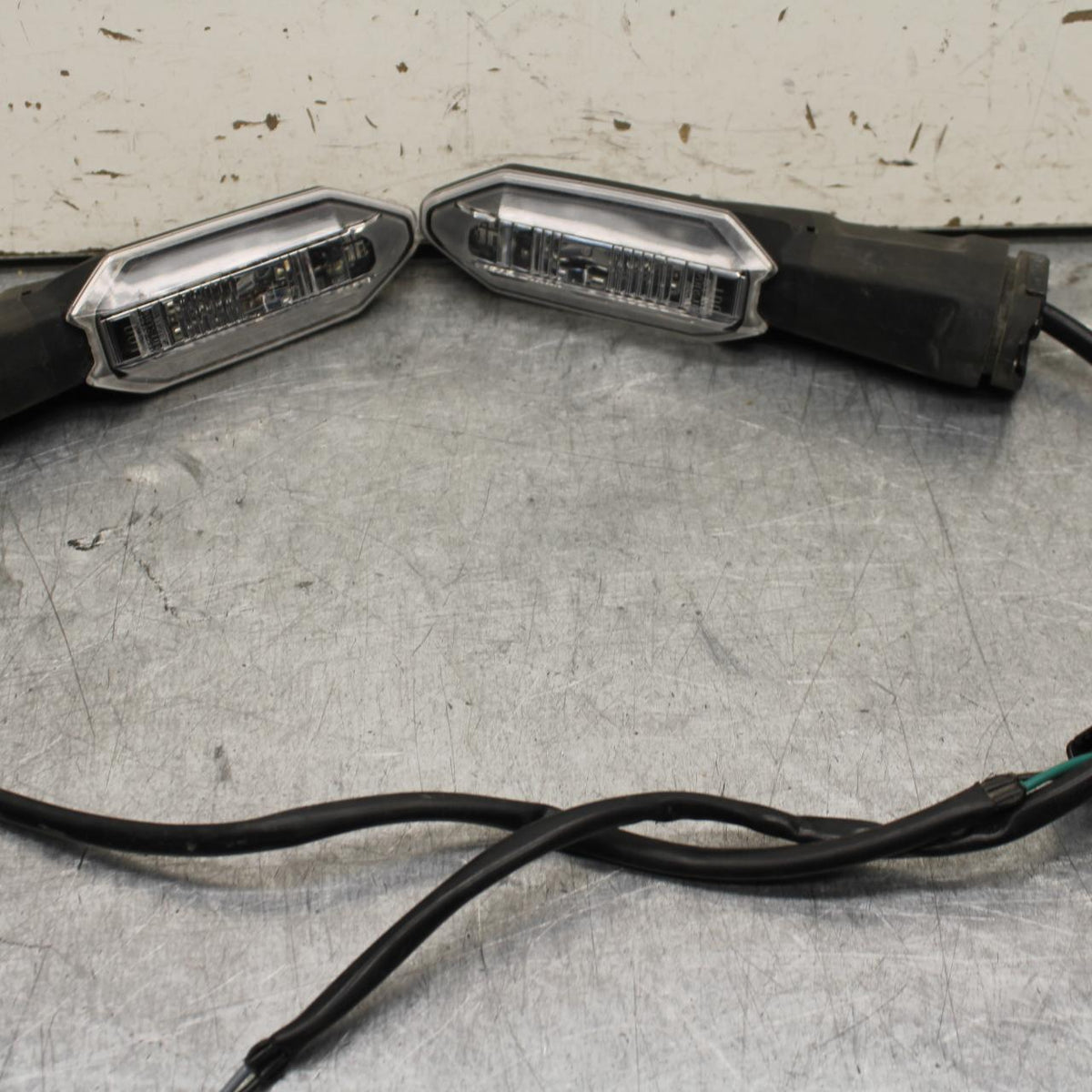 23-24 KAWASAKI NINJA ZX4R FRONT LEFT RIGHT TURN SIGNALS LIGHT INDICATORS BB638