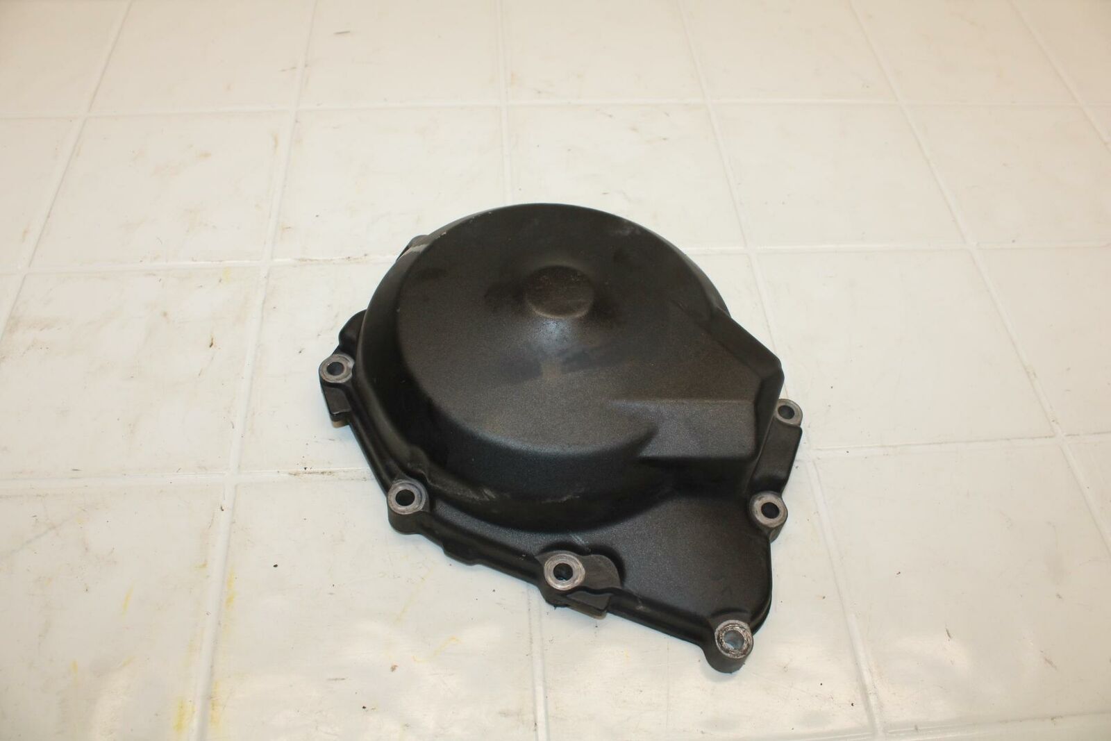 08-16 YAMAHA YZF R6 STATOR MAGNETO ALTERNATOR GENERATOR COVER BB406
