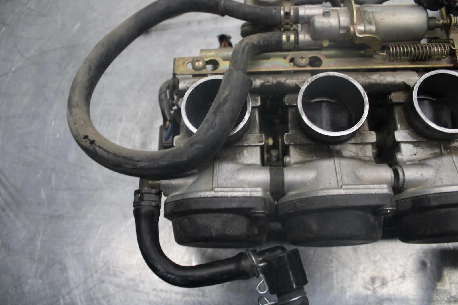 05 YAMAHA YZF R6S MAIN FUEL INJECTORS / THROTTLE BODIES BB462