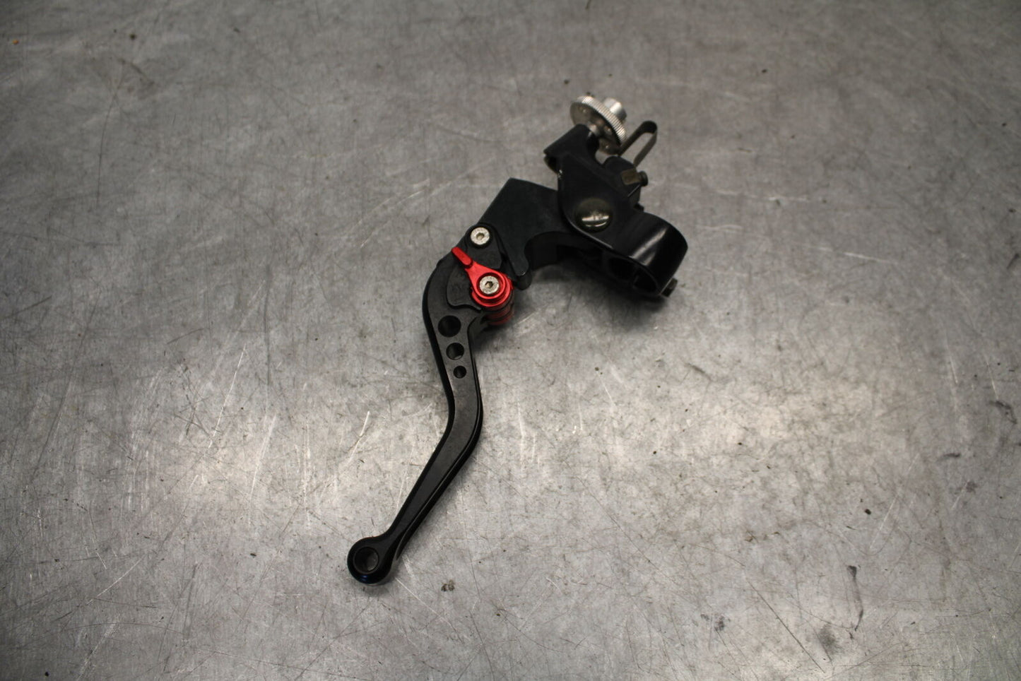 05-06 SUZUKI GSXR1000 CLUTCH PERCH MOUNT WITH LEVER BB663