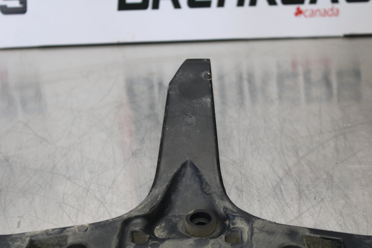 05-06 HONDA CBR600RR UPPER FAIRING MIRROR GAUGES STAY BRACKET BB149