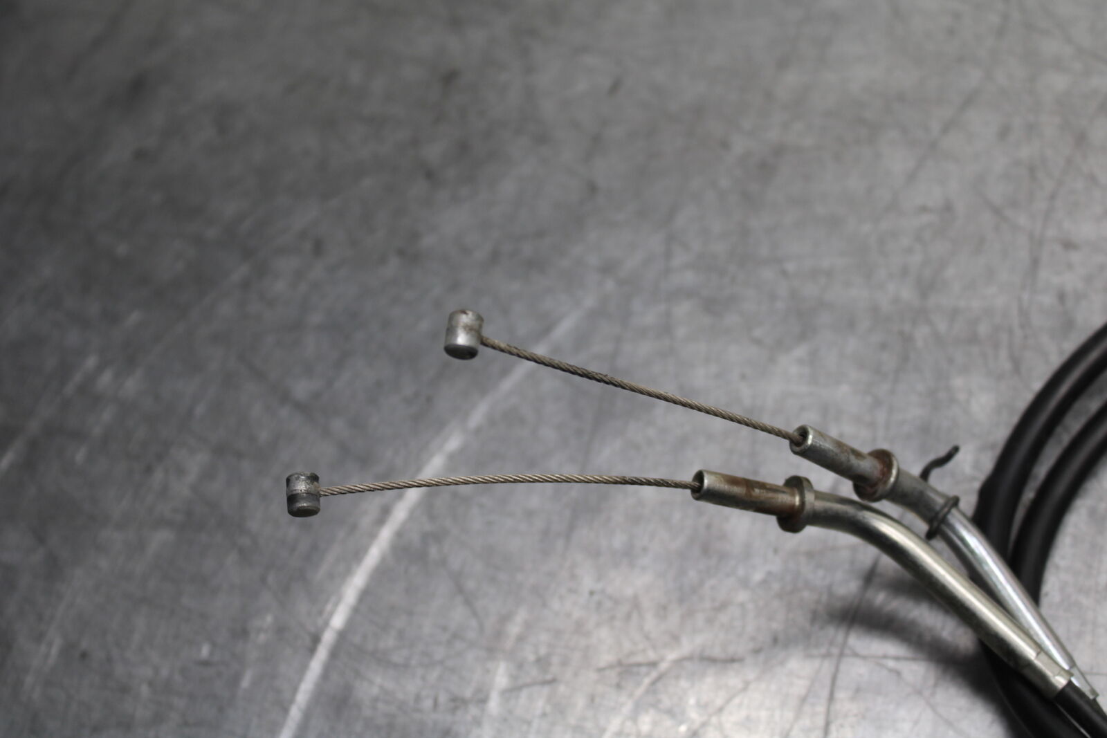 12-13 KAWASAKI Z1000 THROTTLE CABLES LINES BB743