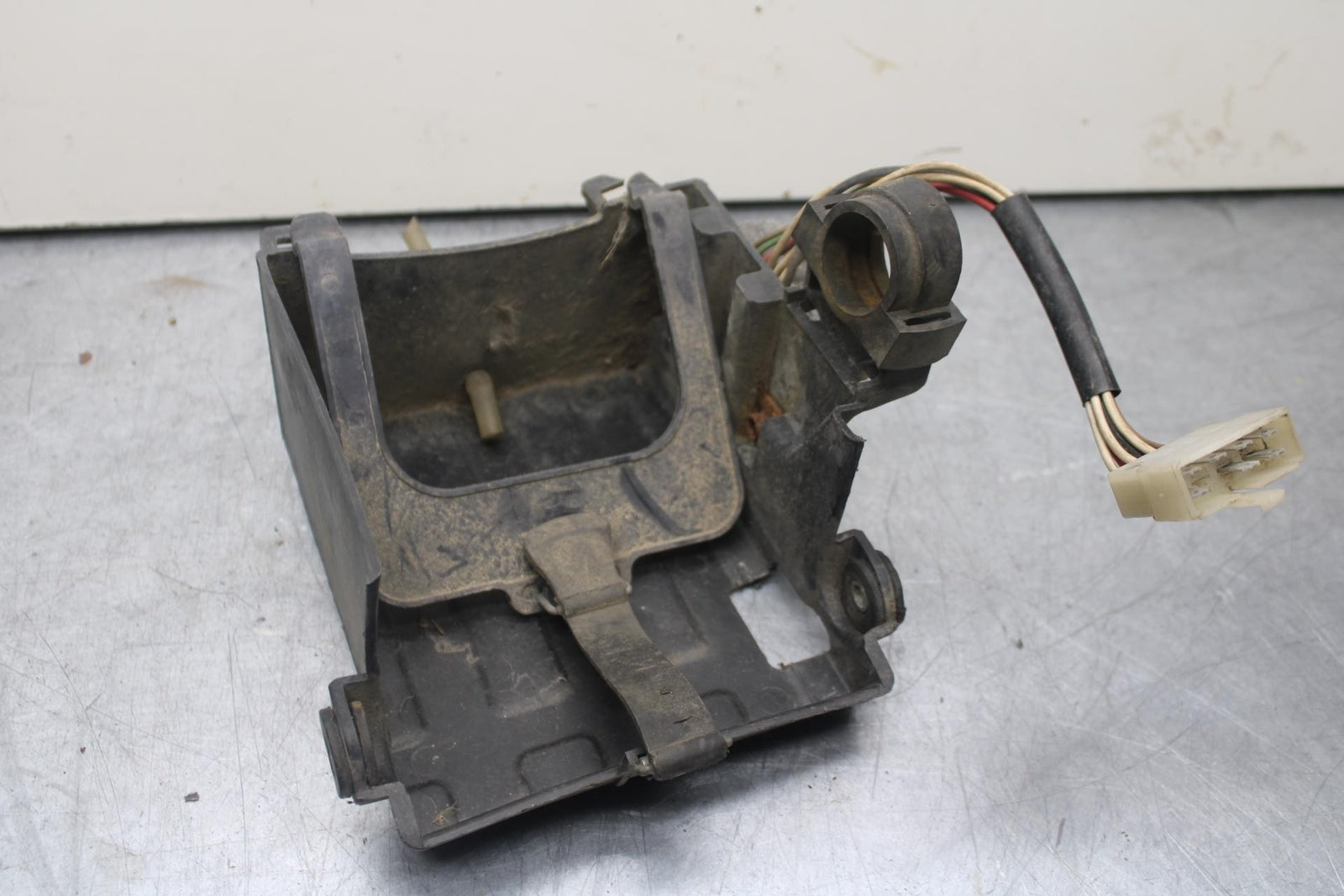 1988 Yamaha FZ600 RECTIFIER VOLTAGE REGULATOR BB601