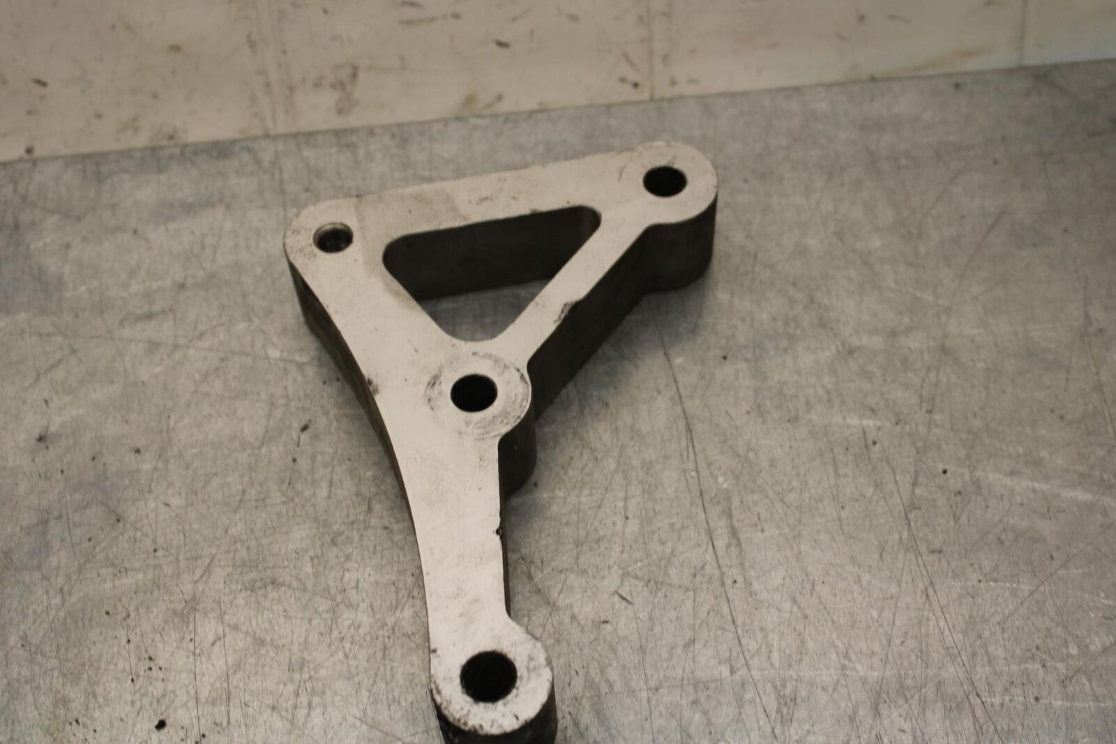 2007 Yamaha YZF R6S REAR DOGBONE SHOCK LINKAGE LINK BB594