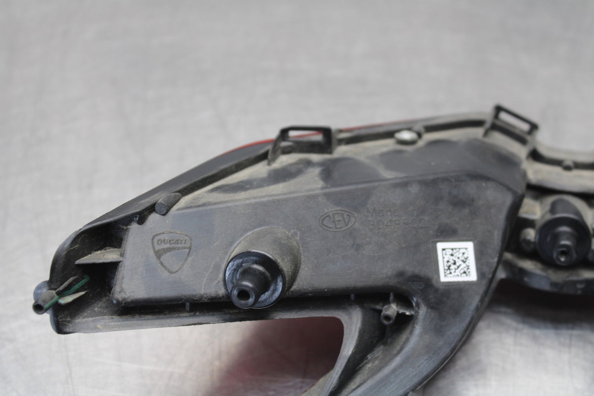 16 DUCATI 959 PANIGALE REAR TAIL TAILLIGHT BACK BRAKE LIGHT BB912