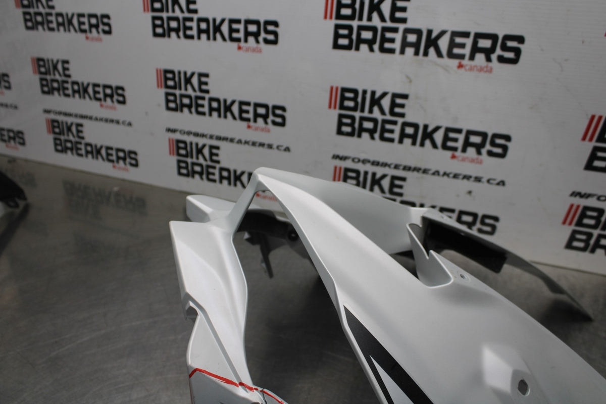24-25 KAWASAKI NINJA ZX4R FRONT UPPER NOSE FAIRING COWL SHROUD BB840